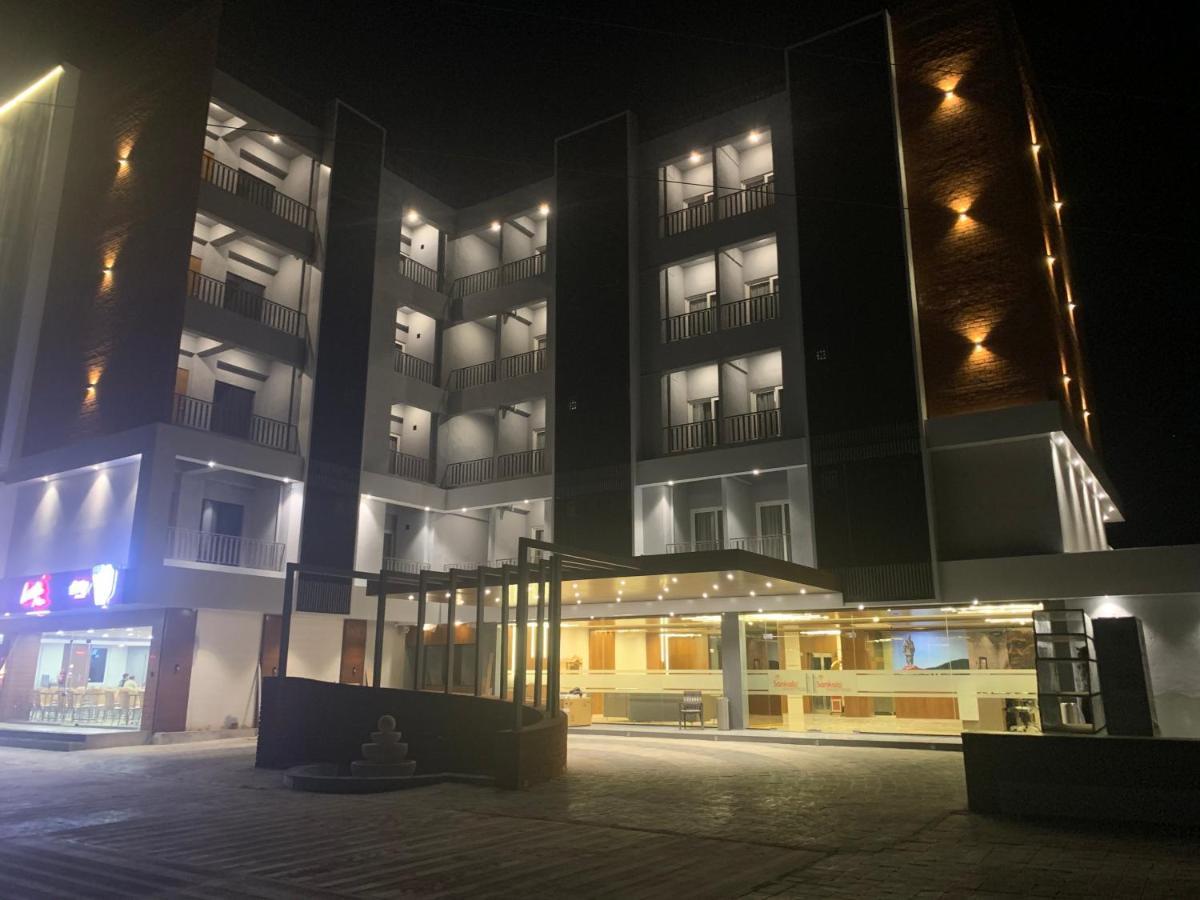 Comfort Inn , Statue Of Unity Kevadia Bagian luar foto