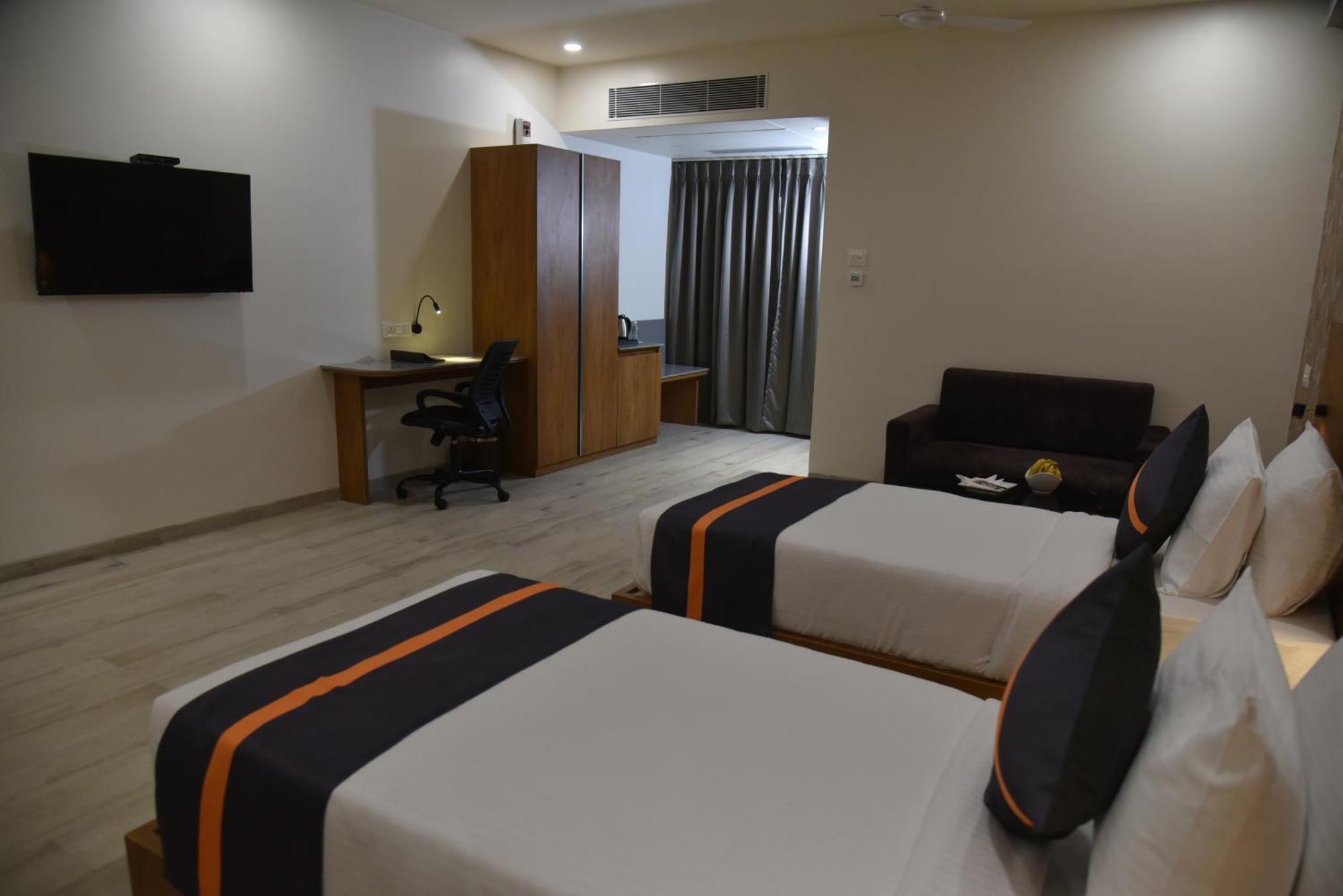 Comfort Inn , Statue Of Unity Kevadia Bagian luar foto